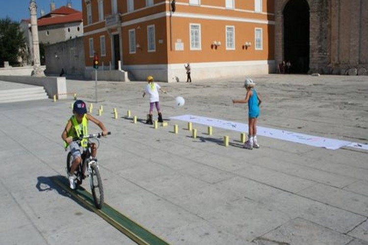 Slika PU_ZD/poštujte znakove zadar 4 JPG.jpg